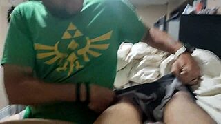 this new grindr hookup starts with a sloppy blowjob and ends with swallowing cum