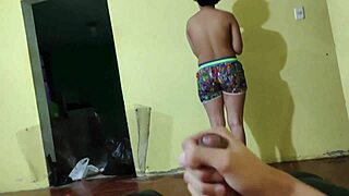 me seduce solo para montarme y sacarme toda la leche