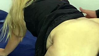 Drunk culona wife of my boss visits my room for a happy ending.