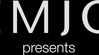 beautiful czech model reaches orgasm through masturbation 😘