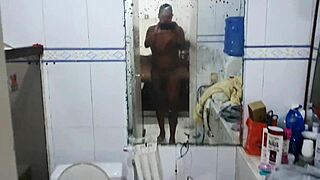 Morena's debut in the porn underworld at the clandestine party