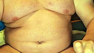 Thick milf riding cock to see her wet pussy lips hugging my cock