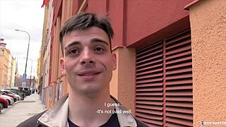 Czech Hunter 530 catches amateur gay for pay action