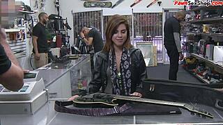 Lamba meu cu antes do doggy?