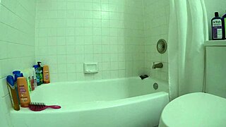 Angel Lover Shower Main 1