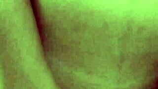 Fucking my wife hard, creampie overflowing, she can't take it.