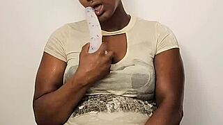 ebony babe masturbates in shower while fully clothed kuroyukiexperience