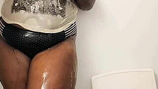 ebony babe masturbates in shower while fully clothed kuroyukiexperience