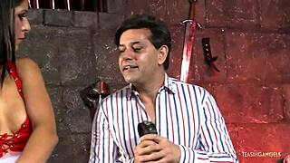 Milf Berpayudara Besar Punani Dipecah Dua Kawan Tengok Pakai Stoking