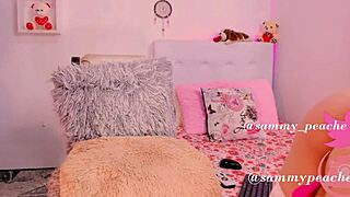 Follame Una Y Otra Vez: Latina Masturbates in Heels and Shoes