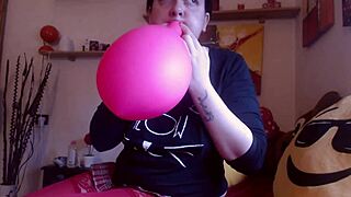 I love this Italian milf cumming on balloons, all wet.