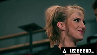 Lez Be Bad! Pawg Mechanic Tommy King Rough Strap-On Slams Octavia Red