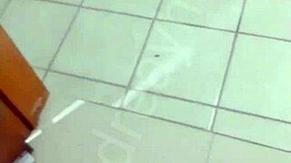 I found my girlfriend cheating alone with my best friend in the car, could only record and masturbate