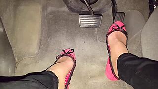 Intimate Webcam Session With Fetish Milf