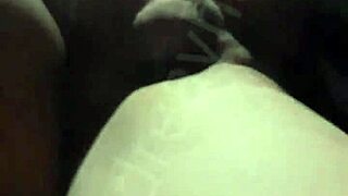 I found my girlfriend cheating alone with my best friend in the car, could only record and masturbate