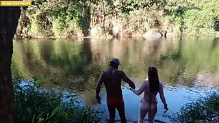 My friend took me to the woods for unprotected sex and came on my face, secretly meeting married men who love fucking in the virgin forest.