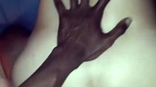 파벨라 크루징 - 빌라 빈템의 가장 섹시한 두 흑인 남자가 나를 맛있게 먹었어, 야생 오르기에서.