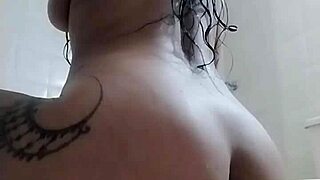 i was so horny while showering, fingering my tits