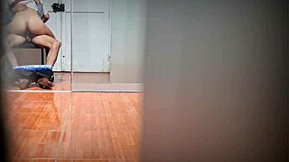 argentine couple working extra hours outdoors