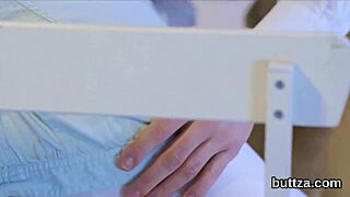 Tight Kitten Spreads Asshole For Hardcore Anal Screwing