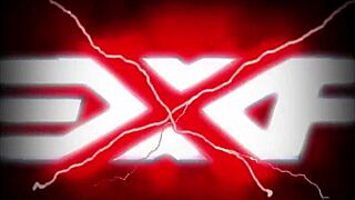 Narrative japinha linda e safada faz um anal delicioso com gemidos altos.