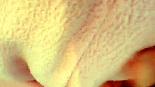 beautiful brunette pornstar tries alternative masturbation 😏