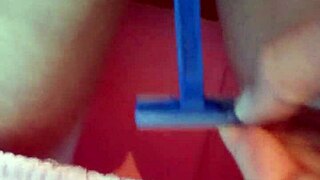 beautiful brunette pornstar tries alternative masturbation 😏