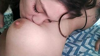 Oh My! Lesbianas Sola En Casa Vacia Tienen Sexo Caliente!