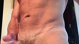 This muscular bodybuilder struggles to cum in solo session!