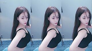 why is that chinese girl shaking her ass so horny?