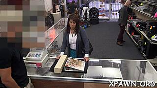 i dared to have hardcore sex in the shop with that amateur woman