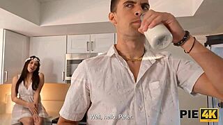 Pie4K Muse får sin stramme fisse fyldt med cum