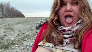 Ever tried a sloppy outdoor blowjob from a curvy girlfriend?