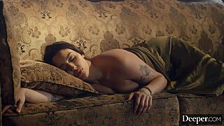 Vanessa's Late Night Stranger Hookup Turns Wild With Cowgirl And Facial