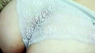 Caliento a mi chico con mi redondo y hermoso culo