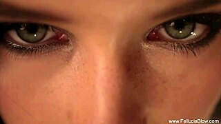 ब्रुनेट और ब्लोंड जोड़ी ने इंटेंस ब्लोजॉब और हैंडजॉब दिया