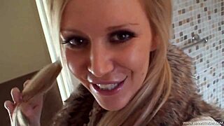 wanna see me touch my pussy while you wank?