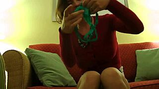 Hé, az a ribanc feleség cicije megőrjít!