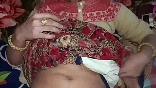 Watch This Indian Hot Girl Lick And Suck Pussy In Hindi Voice!