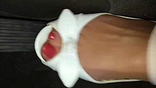 Intimate webcam sessions with amateurs on Facebook