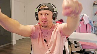 In Prison, Lesbian Inmates Flash Tits and Ride in Uncensored Fuck Game