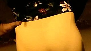 bruna's legs marking her panties in tight spandex