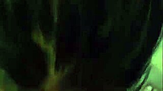 mi novio quiere que probemos otra verga juntos! 😳