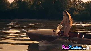 Joy Draiki Teen Model Outdoor Striptease Ass