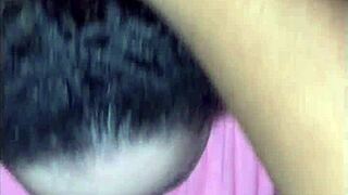 रंडी ने मोटे लंड को प्रो की तरह गले तक चूसा!