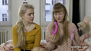 Amateur lesbians using anal and pussy toys?