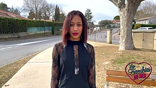 reyna coquine gets fucked in a trio