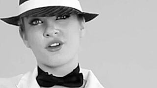 Dahlia Sky masturbates her tits and pussy in solo compilation