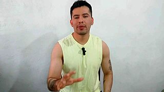 Tarladaki Usta Evli Arkadaşının Götünü 23cm Kalın Yarrakla Gizlice Sikiyor