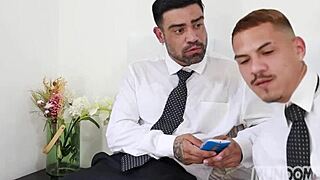 Despedida de solteiro gay no dia do casamento de um deles